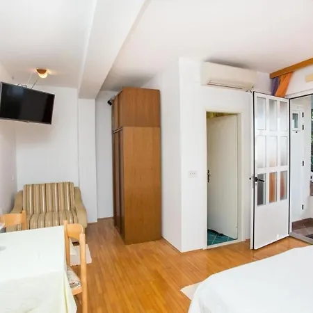 Dorina - Studio Appartement *